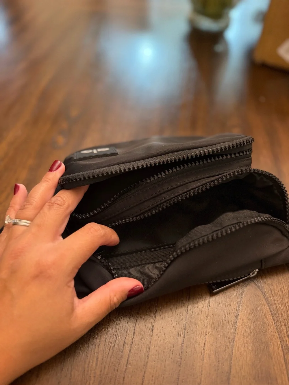 Alo Black Waist Pack like new